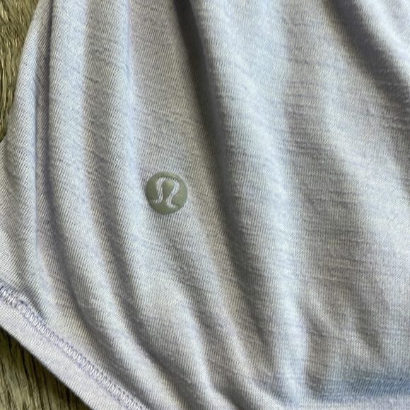 Lululemon athletica Lighten Up Tank, heathered lilac, size 6 - Picture 9 of 12